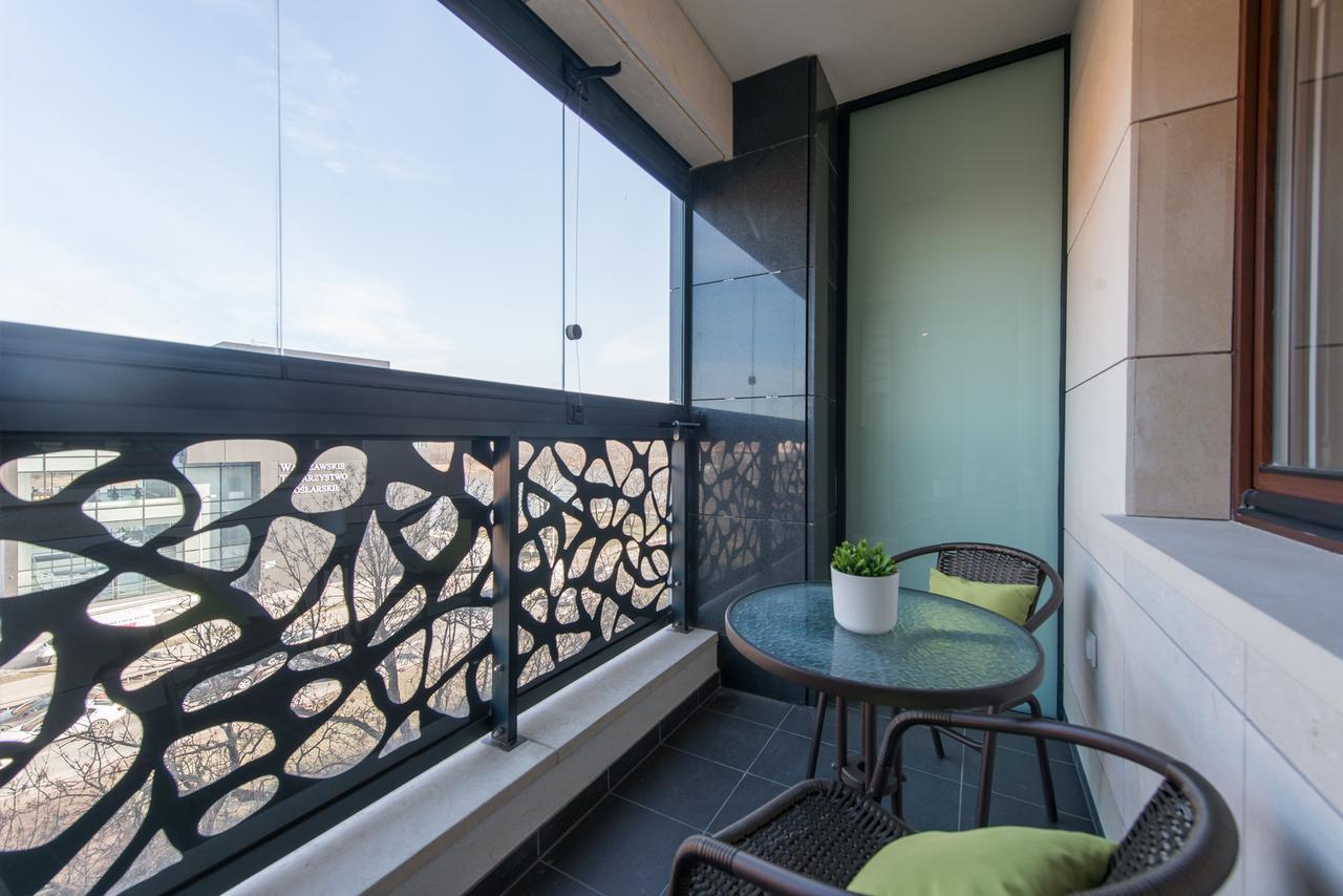 P&O Serviced Apartments Solec Warschau Exterior foto